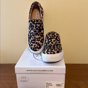 Leopard Steve Madden Gills size 9.5